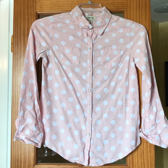 pink and white polka dot shirt